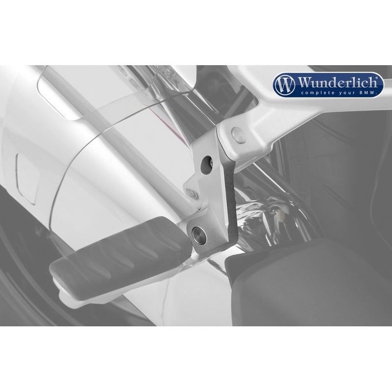 BMW R1250R Ergonomics – Passenger Footrest Lowering Kit