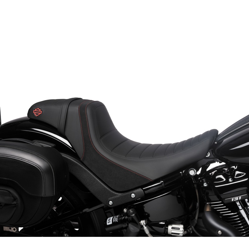 Harley-Davidson 52000786 Switchback Seat  Red Stitch